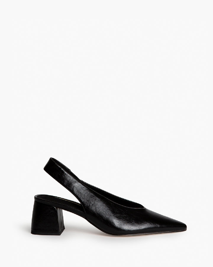 Corina M6265