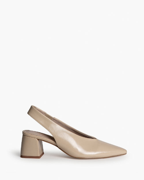 Corina M6265