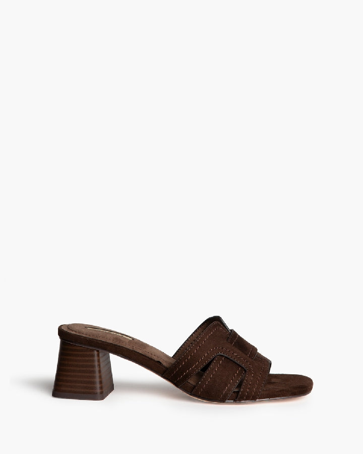 Corina M6307